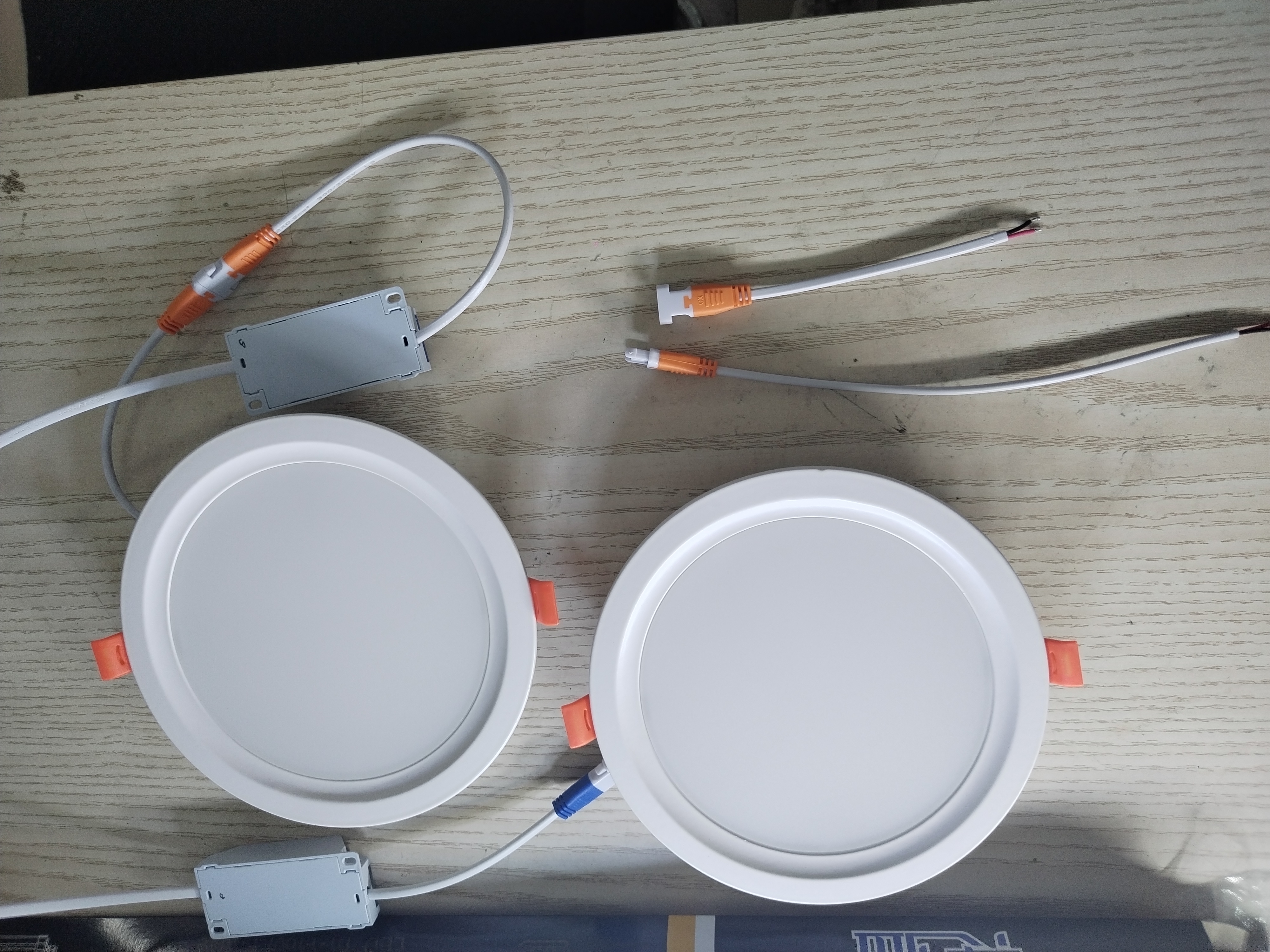 Mis on LED-paneelivalgusti